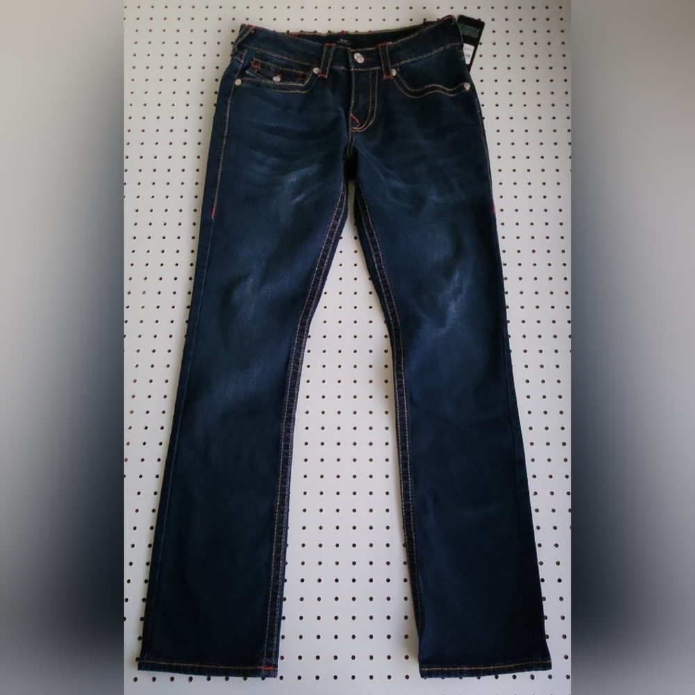 True Religion Ricky Big T Jeans NWT 30x34 Fits 32x32 Dark Mahogany Red Stitch